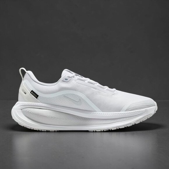 Nike Vomero 18 GORE-TEX Waterproof Mens Running Shoes Size 11 HQ7001 100 NEW main image 7